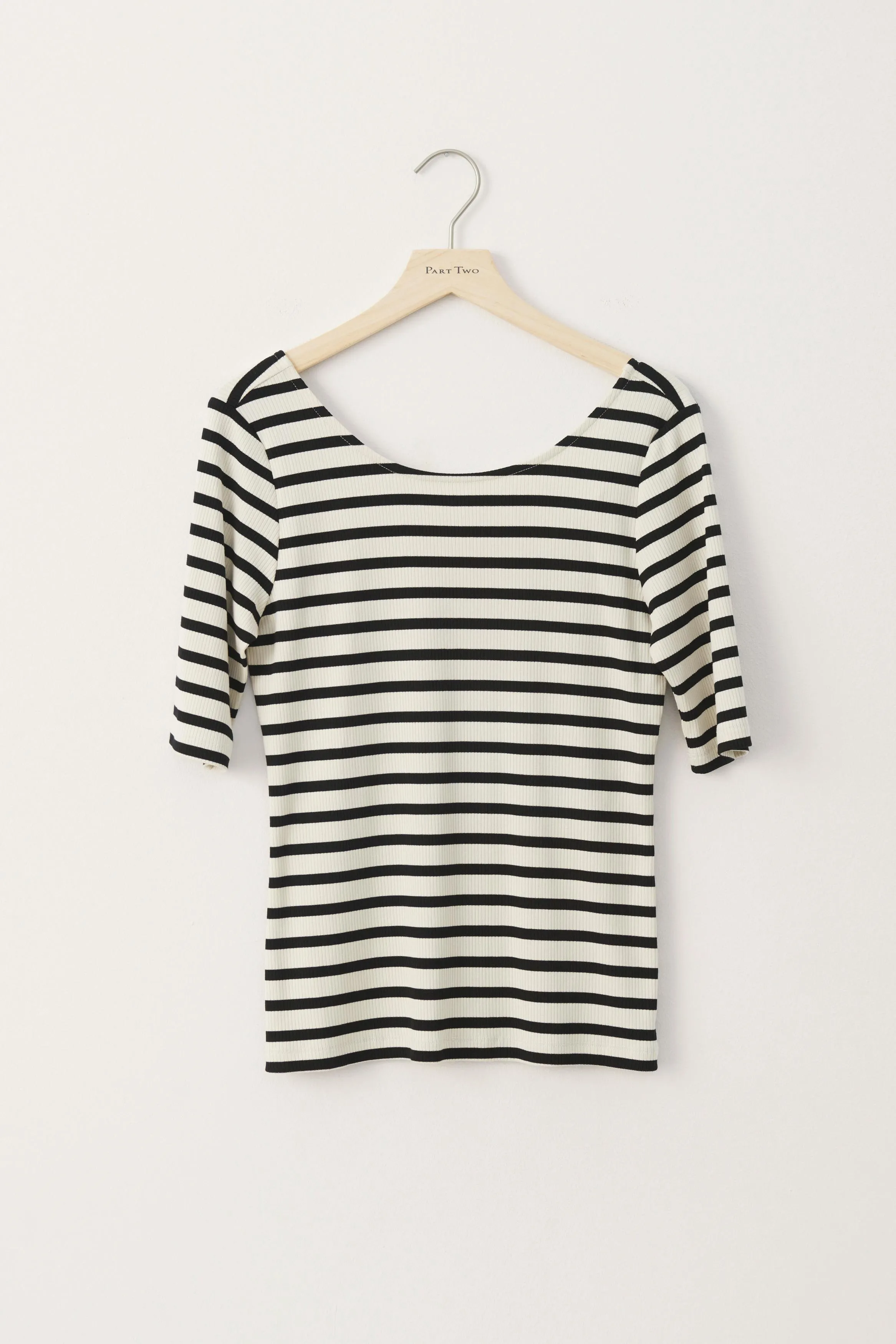 AisaPW T-shirt