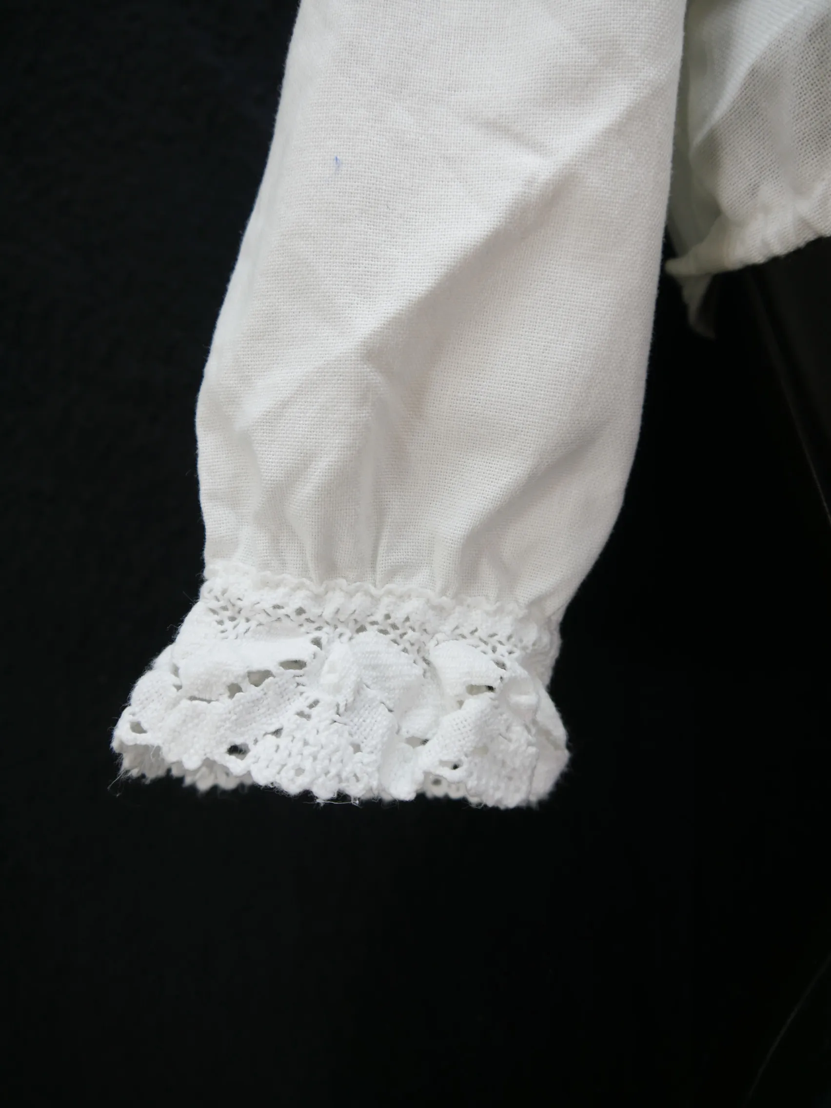 Gr.34 Dirndlbluse süße Bluse für Dirndl mit Spitze Trachtenbluse B8938