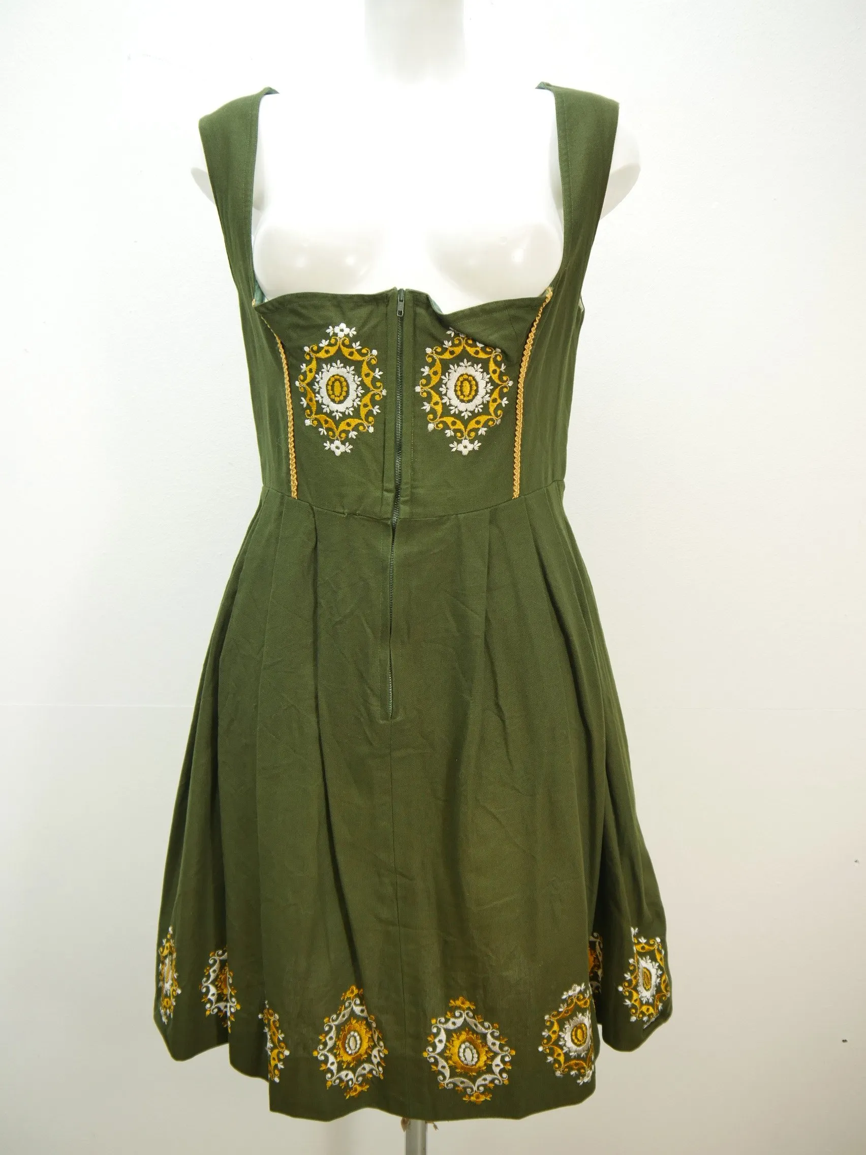Herrlich 60er Jahre grün mit Balkonett süßes Vintage Dirndl ohne Schürze Gr.42