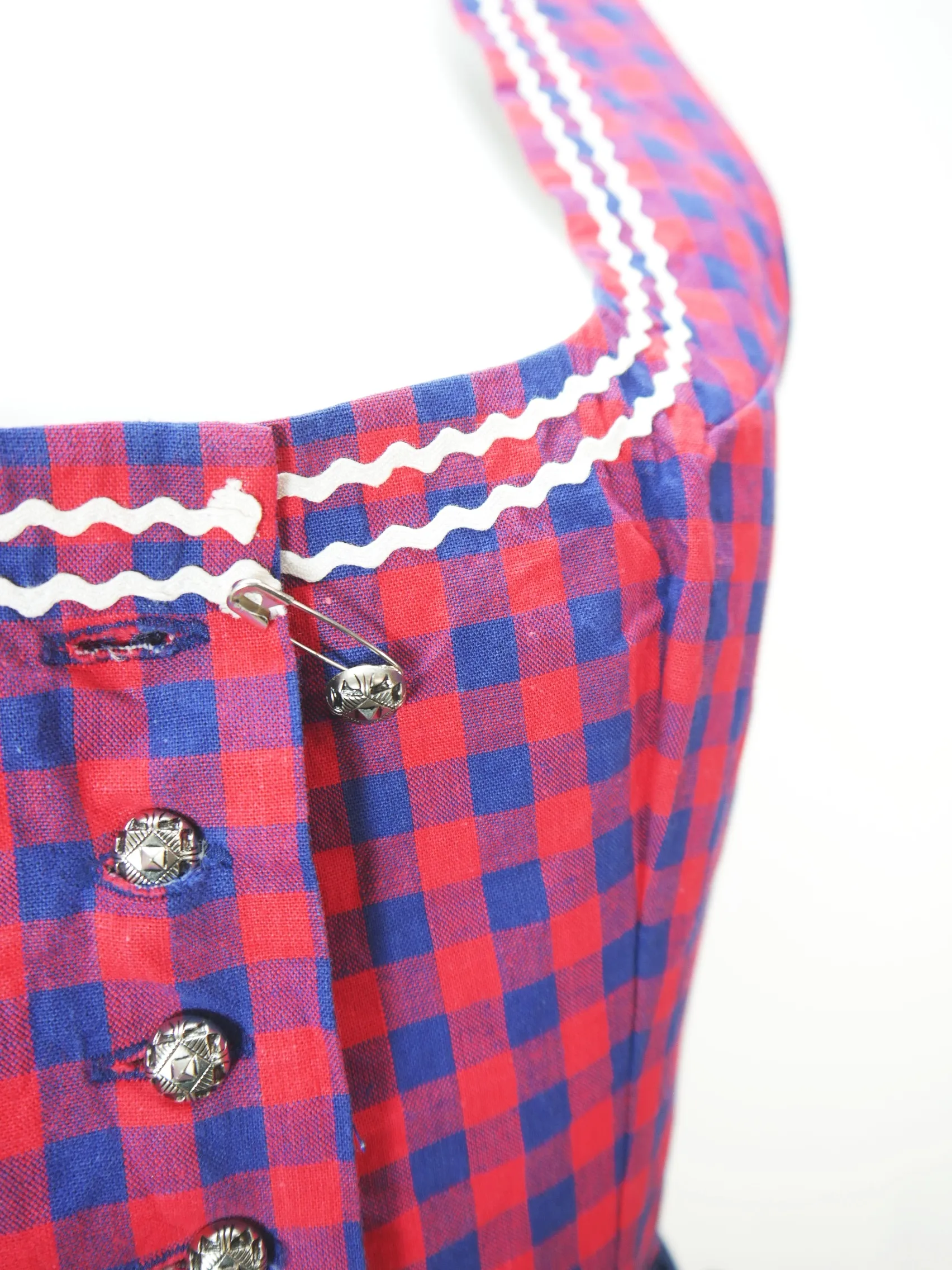 Original Münchner Dirndl rot blau kariert fabelhaftes Dirndl mit Schürze Gr.34