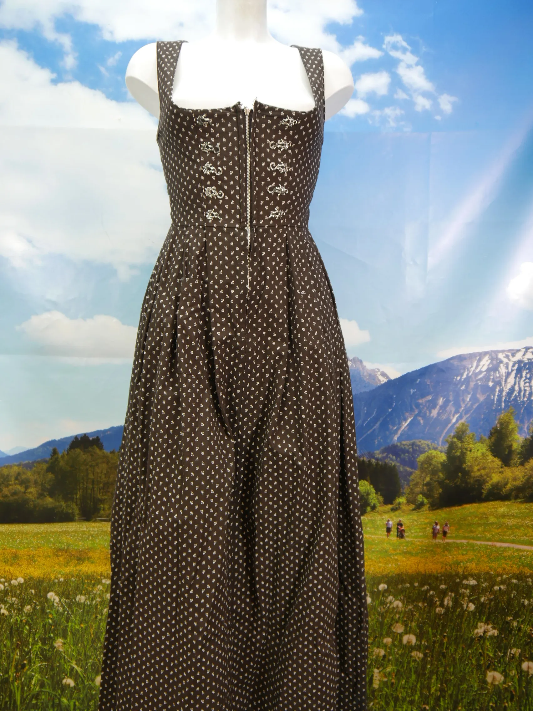 Original Steindl Balkonett braun Bodenlang süßes Dirndl mit Schürze Gr.34